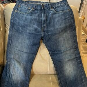 Men’s Levi jeans